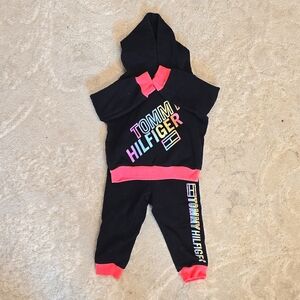 24 months Tommy Hilfiger Set